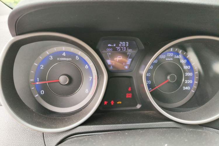 Used Hyundai Elantra (5th Generation / Langdong) 2015 1.6L Automatic Fashion Model Instrument Cluster