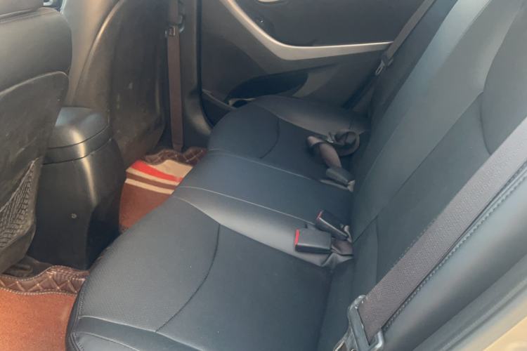 Used Hyundai Elantra (5th Generation / Langdong) 2015 1.6L Manual Fashion Edition Interior 1