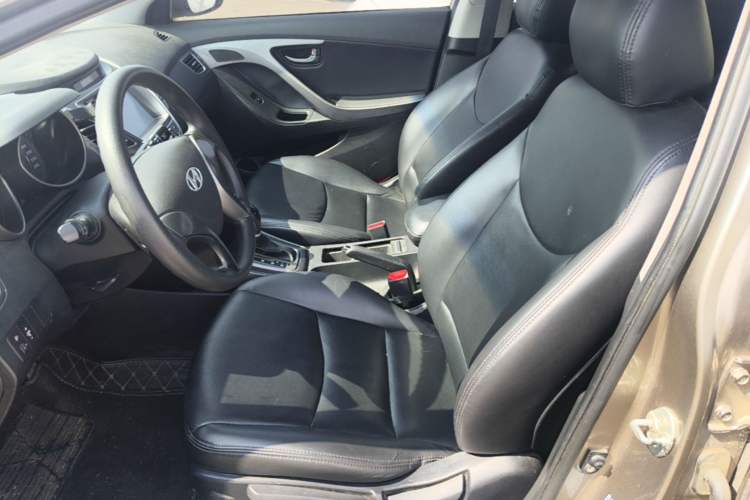 Used Hyundai Elantra (5th Generation / Langdong) 2015 1.6L Automatic Fashion Model Left Front Seat