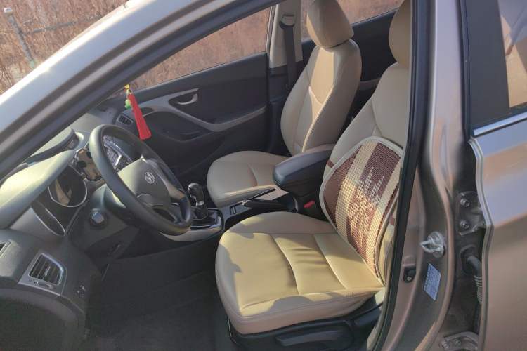Used Hyundai Elantra (5th Generation / Langdong) 2015 1.6L Manual Leading Model Left Front Seat