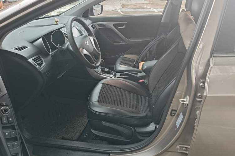 Used Hyundai Elantra (5th Generation / Langdong) 2015 1.6L Automatic Leading Model Left Front Seat