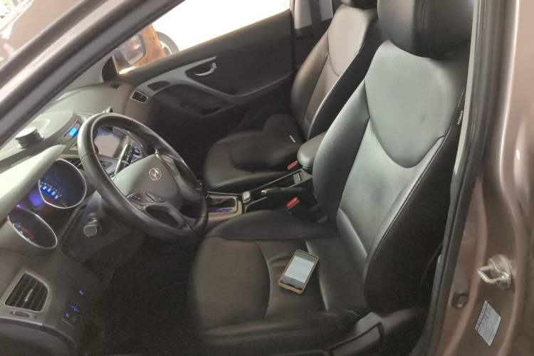 Used Hyundai Elantra (5th Generation / Langdong) 2015 1.6L Automatic Luxury Model Left Front Seat