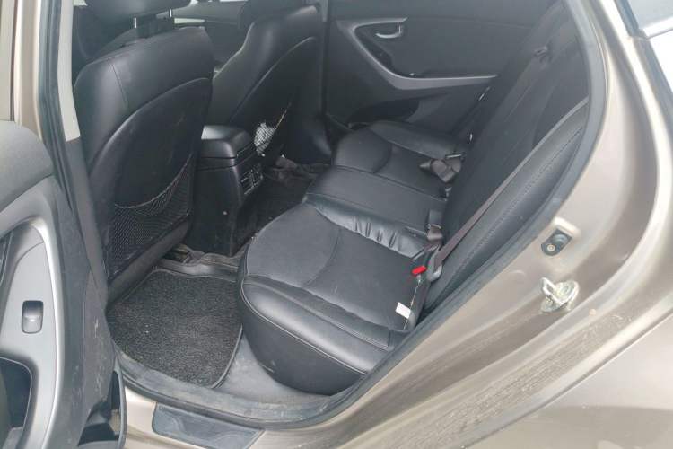Used Hyundai Elantra (5th Generation / Langdong) 2015 1.6L Automatic Luxury Model Left Rear Seat