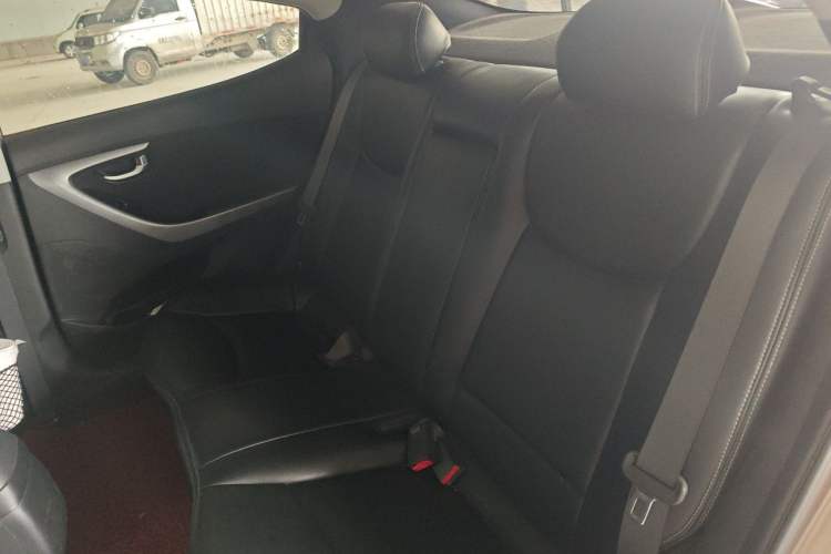 Used Hyundai Elantra (5th Generation / Langdong) 2015 1.6L Manual Leading Model Left Rear Seat