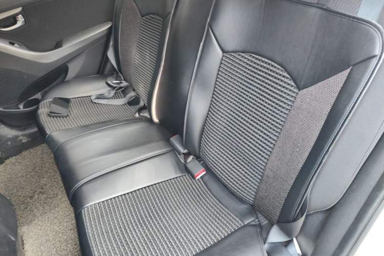 Used Hyundai Elantra (5th Generation / Langdong) 2015 1.6L Automatic Leading Model Left Rear Seat