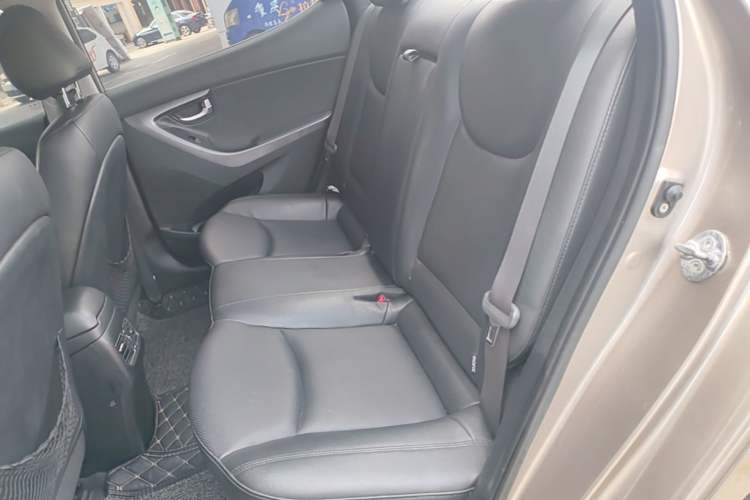 Used Hyundai Elantra (5th Generation / Langdong) 2015 1.6L Automatic Luxury Model Left Rear Seat