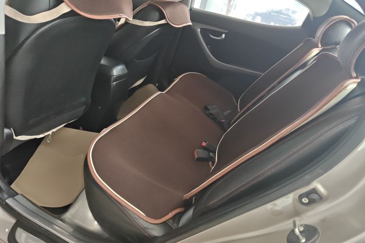 Used Hyundai Elantra (5th Generation / Langdong) 2015 1.6L Automatic Leading Model Left Rear Seat