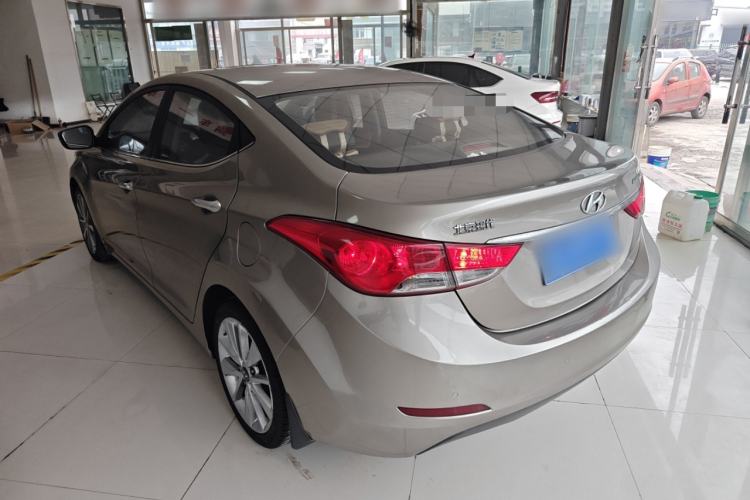 Used Hyundai Elantra (5th Generation / Langdong) 2015 1.6L Automatic Leading Model Rear Left 45 Deg