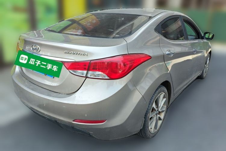 Used Hyundai Elantra (5th Generation / Langdong) 2015 1.6L Automatic Leading Model Rear Right 45 Deg