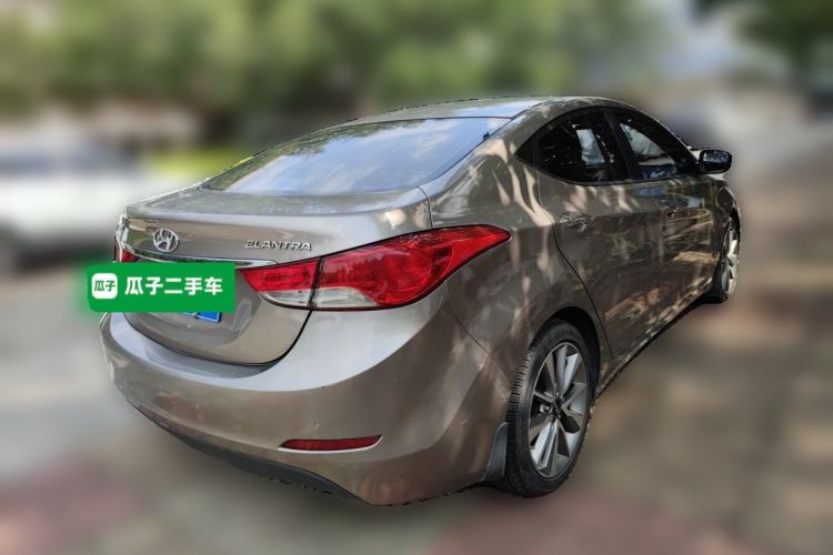 Used Hyundai Elantra (5th Generation / Langdong) 2015 1.6L Automatic Leading Model Rear Right 45 Deg