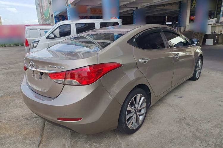 Used Hyundai Elantra (5th Generation / Langdong) 2015 1.6L Automatic Luxury Model Rear Right 45 Deg