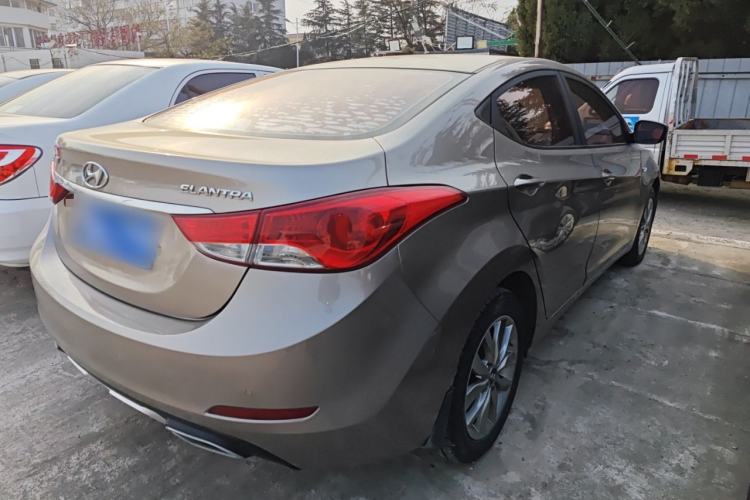 Used Hyundai Elantra (5th Generation / Langdong) 2015 1.6L Automatic Fashion Model Rear Right 45 Deg