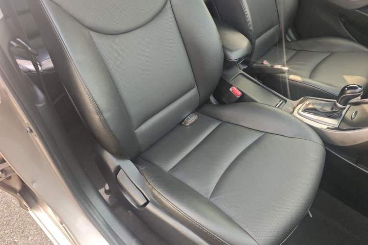 Used Hyundai Elantra (5th Generation / Langdong) 2015 1.6L Automatic Luxury Model Right Front Seat