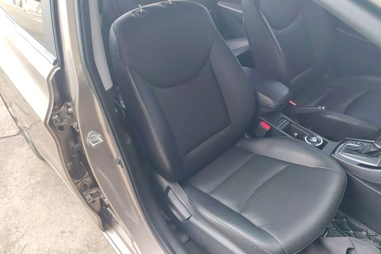 Used Hyundai Elantra (5th Generation / Langdong) 2015 1.6L Automatic Luxury Model Right Front Seat