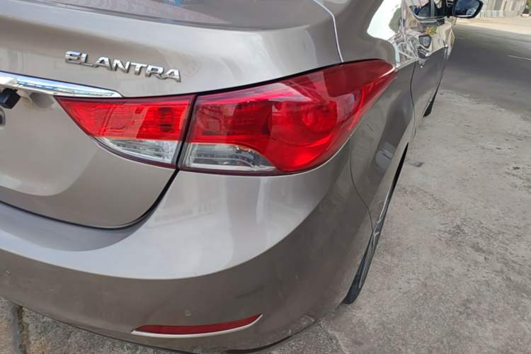 Used Hyundai Elantra (5th Generation / Langdong) 2015 1.6L Automatic Luxury Model Right Rear Taillight