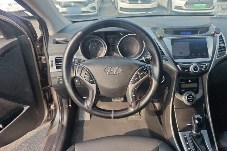 Used Hyundai Elantra (5th Generation / Langdong) 2015 1.6L Automatic Luxury Model Steering Wheel
