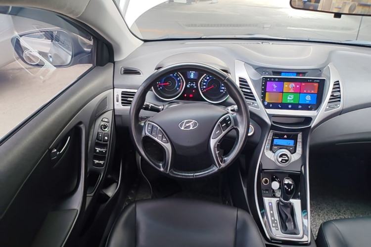 Used Hyundai Elantra (5th Generation / Langdong) 2015 1.6L Automatic Luxury Model Steering Wheel