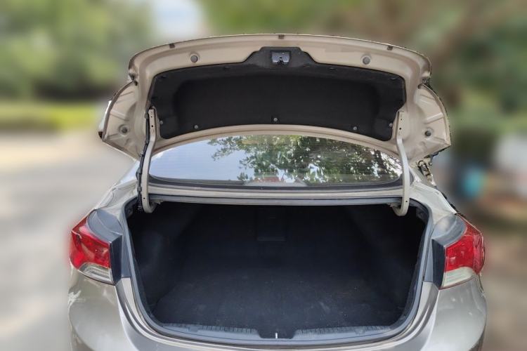 Used Hyundai Elantra (5th Generation / Langdong) 2015 1.6L Automatic Leading Model Trunk