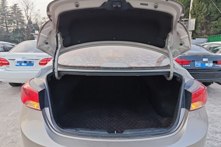Used Hyundai Elantra (5th Generation / Langdong) 2015 1.6L Automatic Fashion Model Trunk