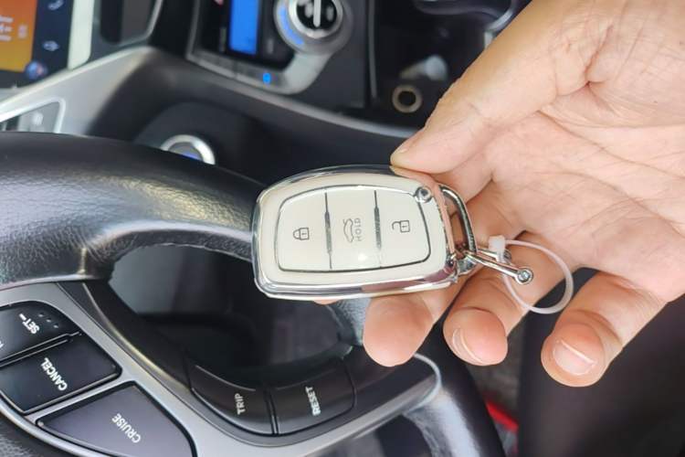 Used Hyundai Elantra (5th Generation / Langdong) 2015 1.6L Automatic Luxury Model Vehicle Key