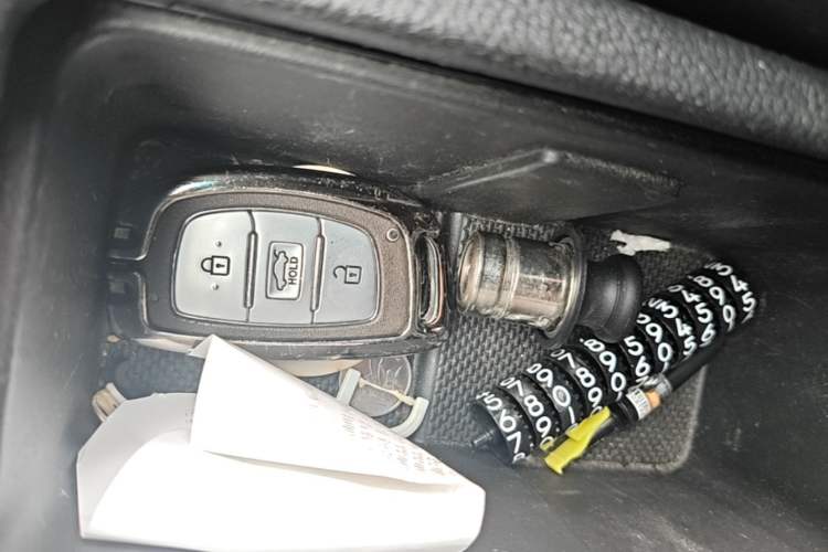 Used Hyundai Elantra (5th Generation / Langdong) 2015 1.6L Automatic Leading Model Vehicle Key