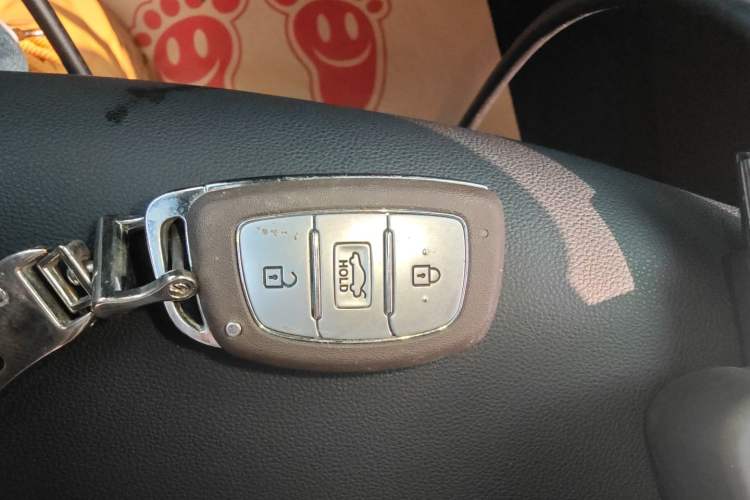 Used Hyundai Elantra (5th Generation / Langdong) 2015 1.6L Manual Leading Model Vehicle Key