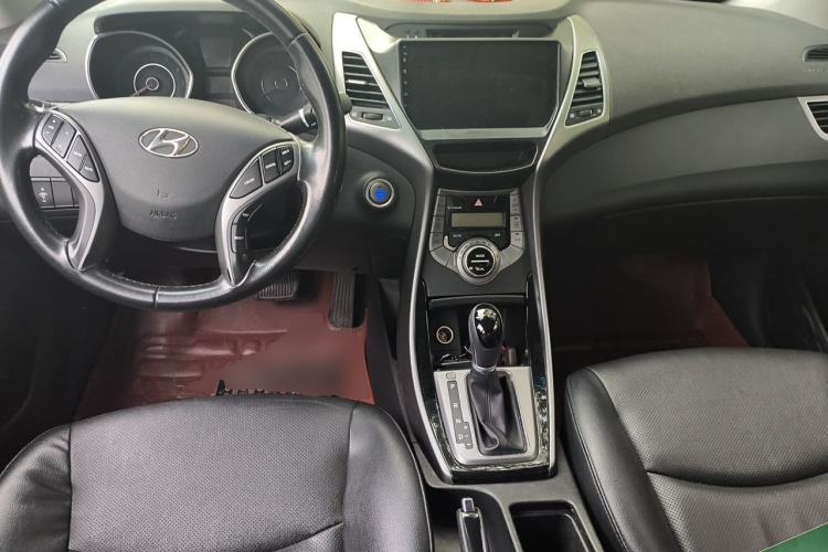 Used Hyundai Elantra (5th Generation / Langdong) 2015 1.6L Automatic Luxury Model Center Console