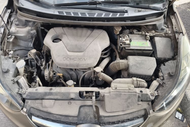 Used Hyundai Elantra (5th Generation / Langdong) 2015 1.6L Automatic Luxury Model Engine Bay