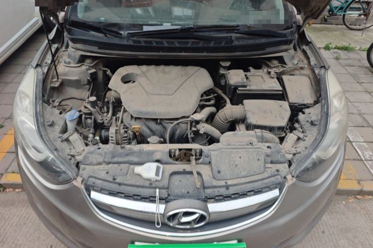 Used Hyundai Elantra (5th Generation / Langdong) 2015 1.6L Manual Fashion Edition Engine Bay