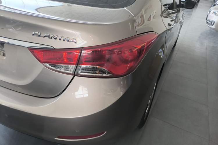 Used Hyundai Elantra (5th Generation / Langdong) 2015 1.6L Manual Leading Model Exterior 3