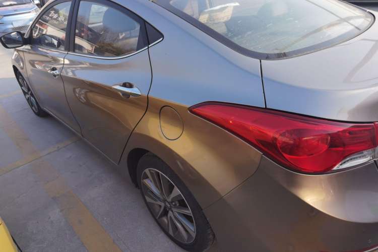 Used Hyundai Elantra (5th Generation / Langdong) 2015 1.6L Automatic Luxury Model Exterior 5