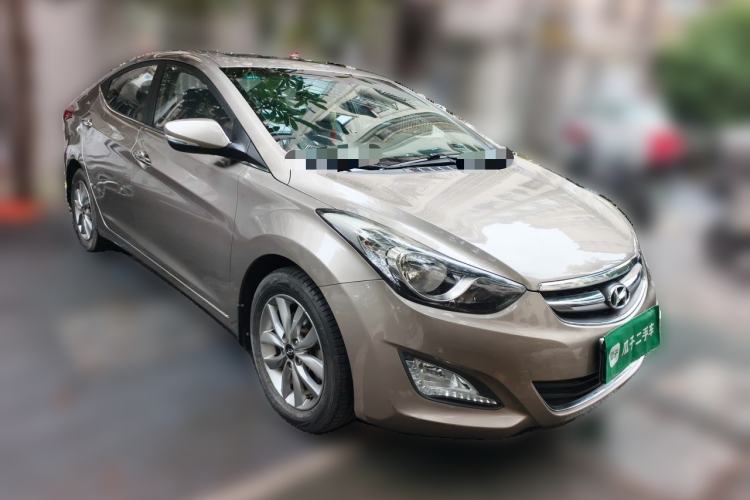 Used Hyundai Elantra (5th Generation / Langdong) 2015 1.6L Manual Leading Model Front Right 45 Deg