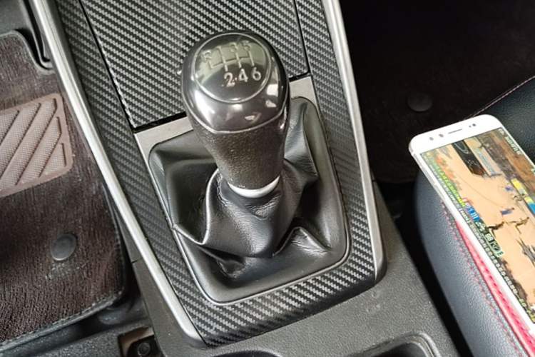 Used Hyundai Elantra (5th Generation / Langdong) 2015 1.6L Manual Leading Model Gear Lever