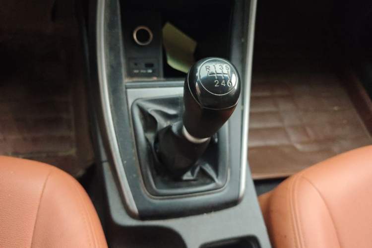Used Hyundai Elantra (5th Generation / Langdong) 2015 1.6L Manual Fashion Edition Gear Lever