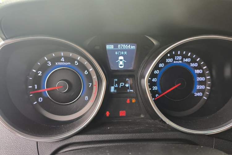 Used Hyundai Elantra (5th Generation / Langdong) 2015 1.6L Automatic Luxury Model Instrument Cluster