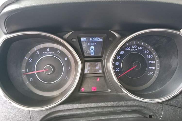 Used Hyundai Elantra (5th Generation / Langdong) 2015 1.6L Manual Leading Model Instrument Cluster