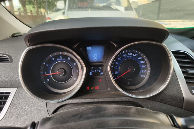 Used Hyundai Elantra (5th Generation / Langdong) 2015 1.6L Automatic Luxury Model Instrument Cluster
