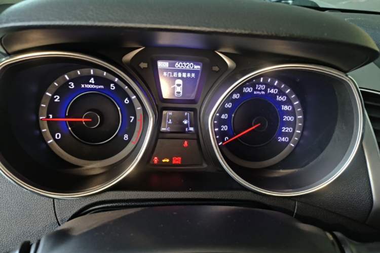 Used Hyundai Elantra (5th Generation / Langdong) 2015 1.6L Manual Leading Model Instrument Cluster