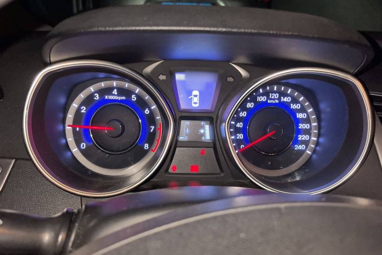 Used Hyundai Elantra (5th Generation / Langdong) 2015 1.6L Manual Leading Model Instrument Cluster