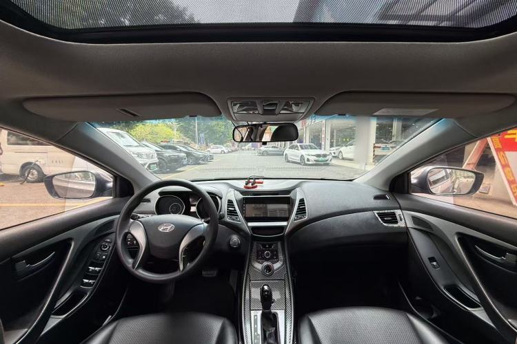 Used Hyundai Elantra (5th Generation / Langdong) 2015 1.6L Automatic Leading Model Interior 1