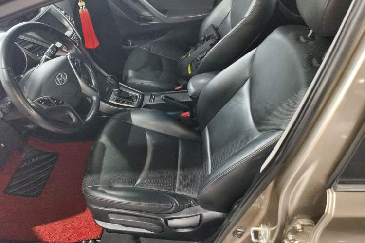 Used Hyundai Elantra (5th Generation / Langdong) 2015 1.6L Automatic Luxury Model Left Front Seat