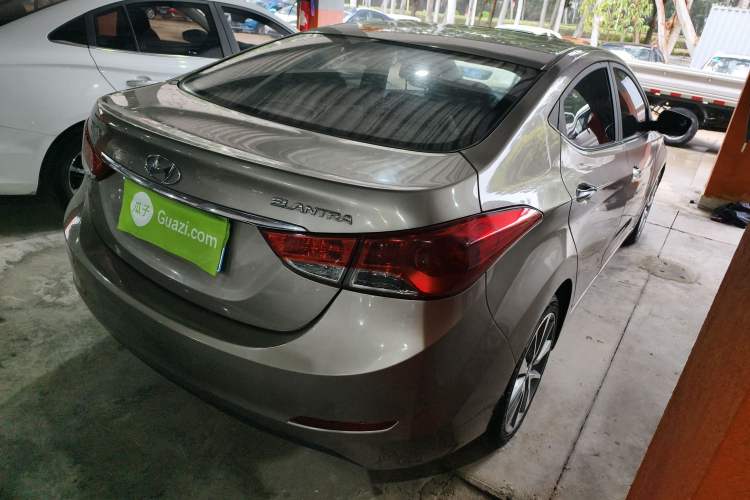 Used Hyundai Elantra (5th Generation / Langdong) 2015 1.6L Automatic Luxury Model Rear Right 45 Deg