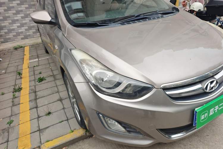 Used Hyundai Elantra (5th Generation / Langdong) 2015 1.6L Manual Fashion Edition Right Front Headlight
