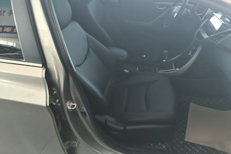 Used Hyundai Elantra (5th Generation / Langdong) 2015 1.6L Manual Leading Model Right Front Seat