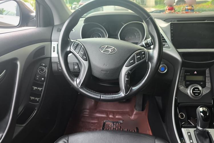 Used Hyundai Elantra (5th Generation / Langdong) 2015 1.6L Automatic Luxury Model Steering Wheel