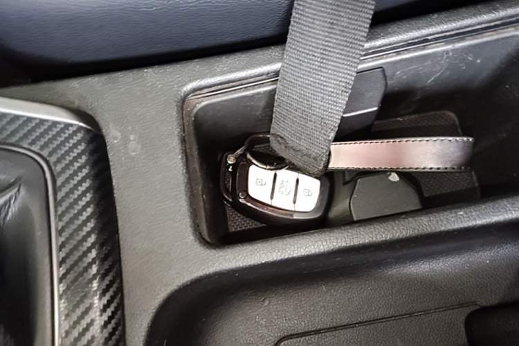 Used Hyundai Elantra (5th Generation / Langdong) 2015 1.6L Manual Leading Model Vehicle Key