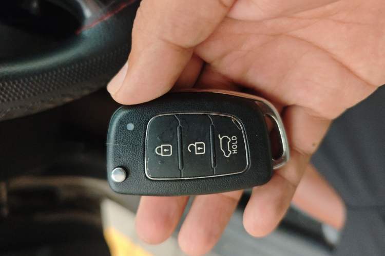 Used Hyundai Elantra (5th Generation / Langdong) 2015 1.6L Manual Fashion Edition Vehicle Key