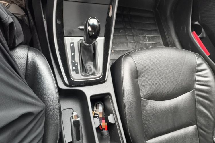 Used Hyundai Elantra (5th Generation / Langdong) 2015 1.6L Automatic Leading Model Gear Lever