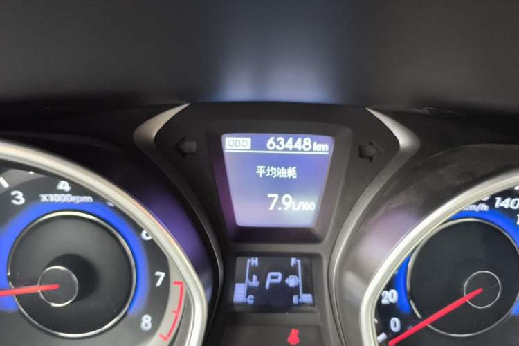 Used Hyundai Elantra (5th Generation / Langdong) 2015 1.6L Automatic Leading Model Odometer Close Up