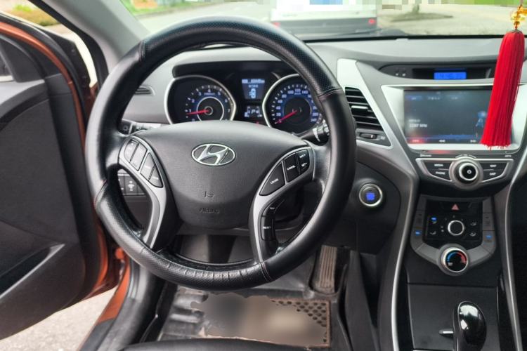 Used Hyundai Elantra (5th Generation / Langdong) 2015 1.6L Automatic Leading Model Steering Wheel